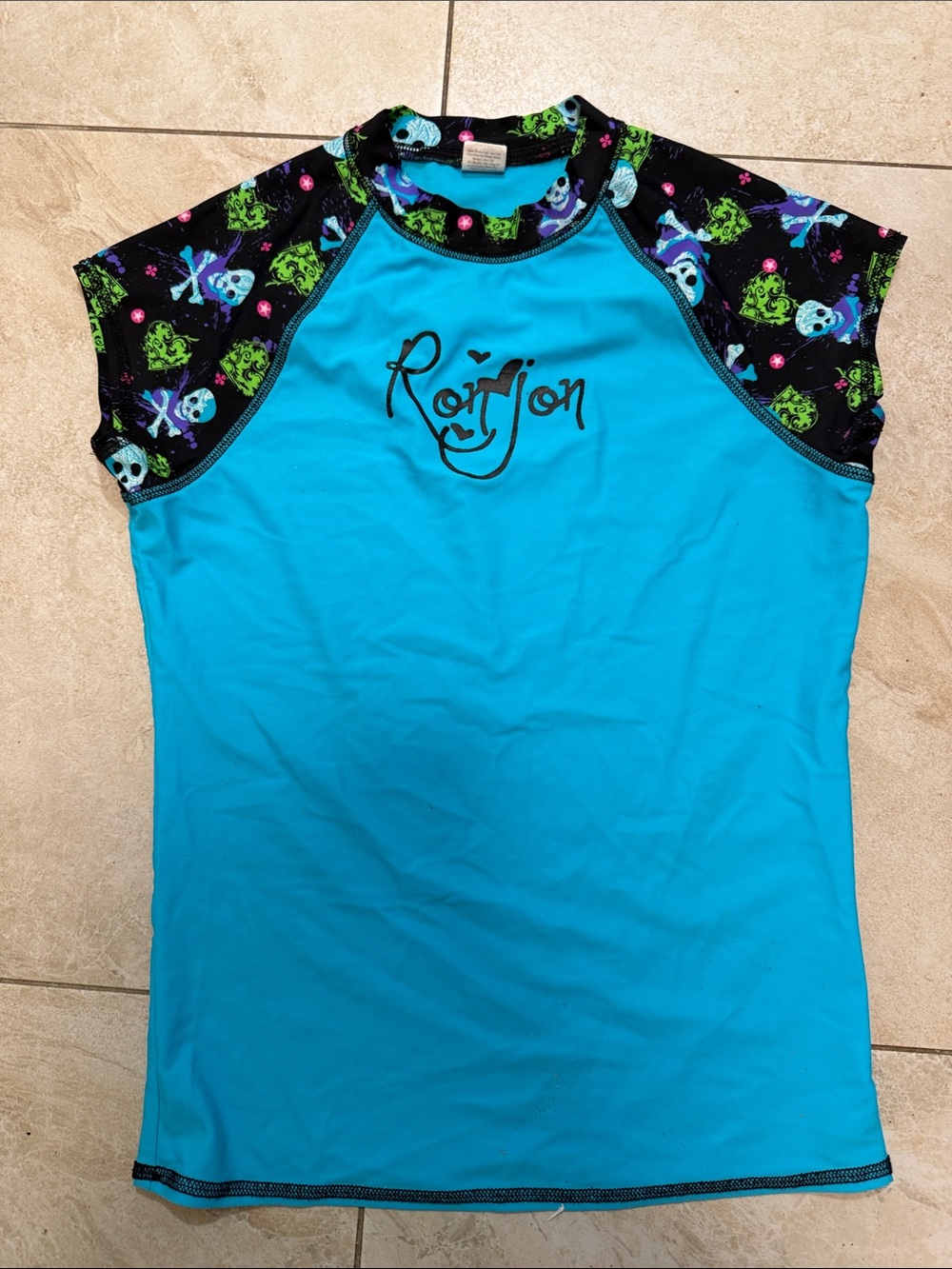 Ron Jon Blue Crop Top with Black Skull-Print Sleeves large . BEACH SURF